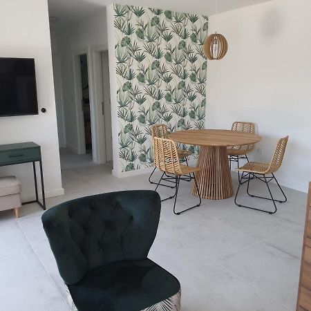 Apartments Krista Медвея Екстериор снимка