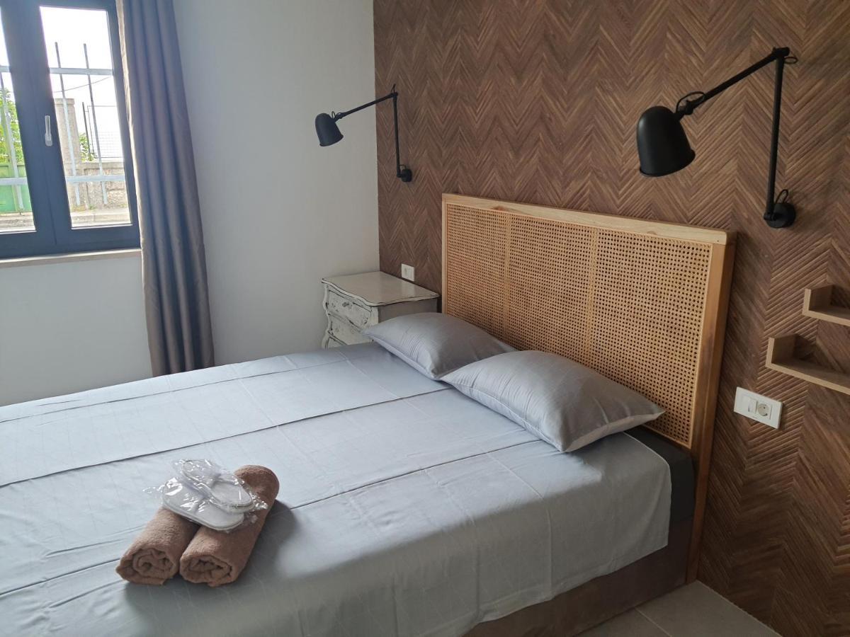 Apartments Krista Медвея Екстериор снимка